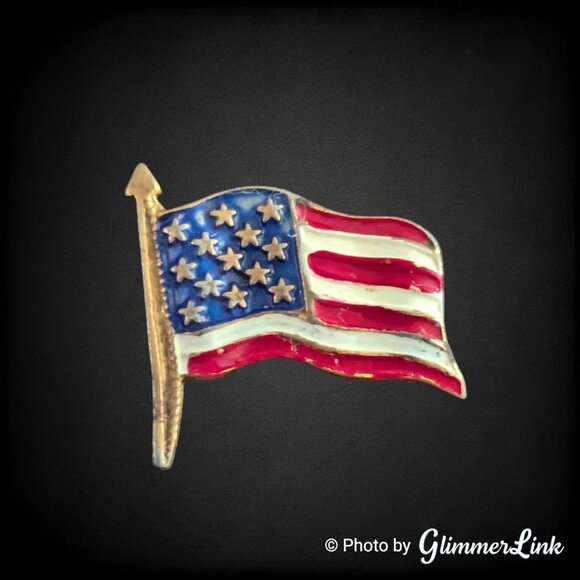 Antique American Flag Pin – Red White & Blue Enamel  WWI Era Patriotic Lapel Pin - Picture 1 of 7